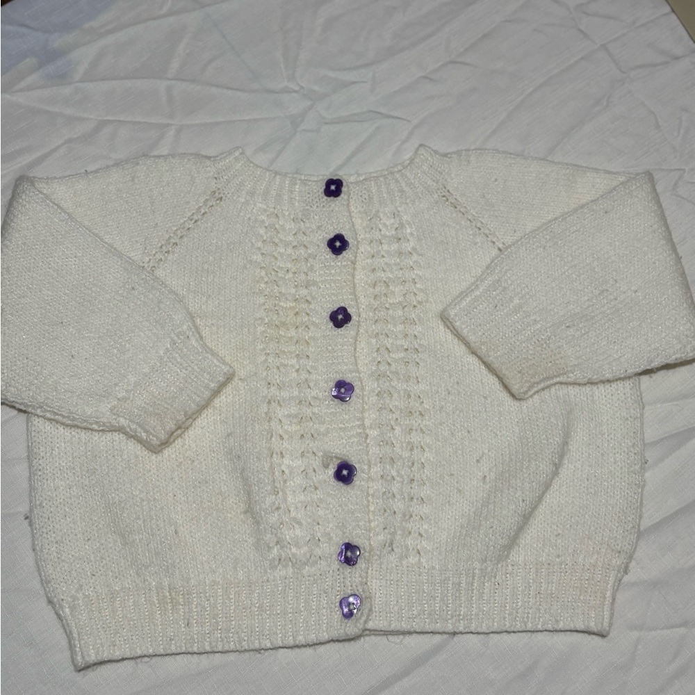 Vintage White and Purple Ribbed Knit Sweater V-Neck